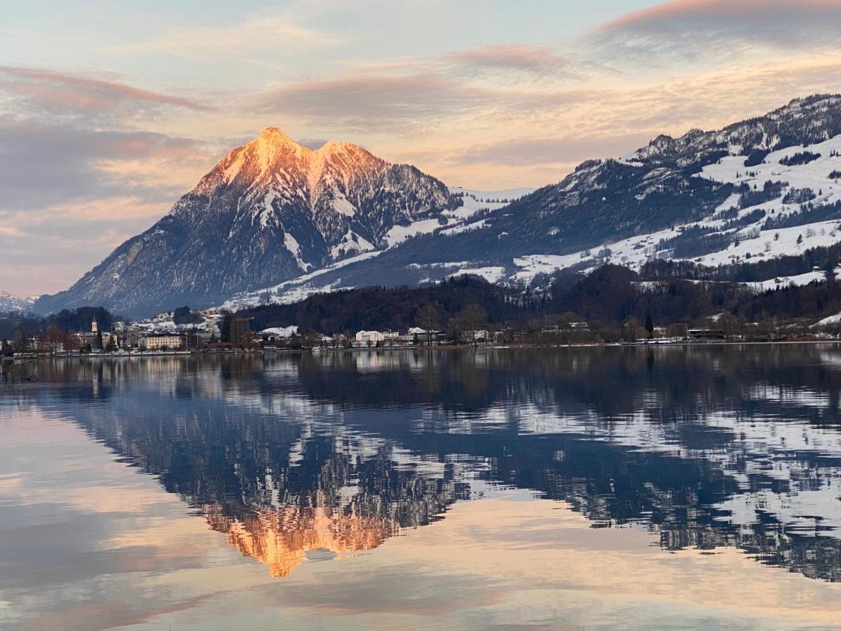 Luxury Loft On Top Of Villa Wilen With Tremendous Views By The Lake Sarnen Eksteriør billede